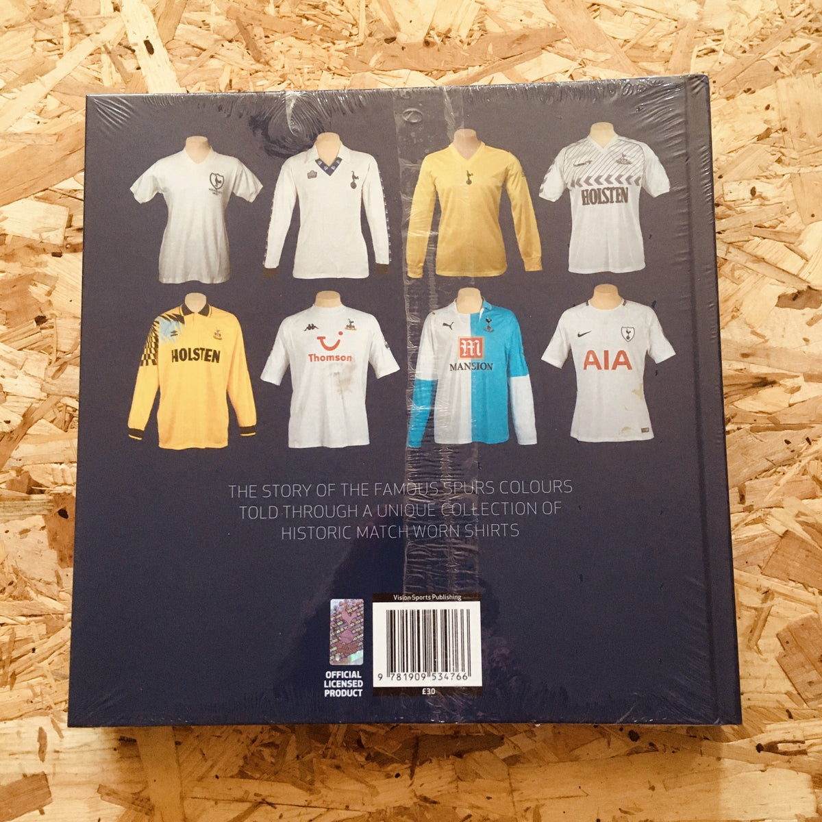 The Spurs Shirt: The Official History of the Tottenham Hotspur Jersey:  Shakeshaft, Simon, Burney, Daren, Evans, Neville: 9781909534766:  : Books